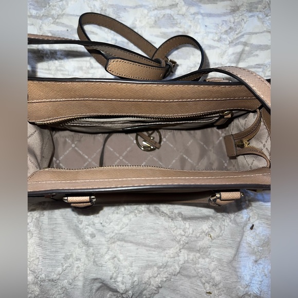 Tan Michael Kors Purse - Picture 2 of 9